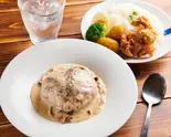 岩中豚100%煮込みハンバーグセット(きのこクリーム)（溶岩焼ダイニング Campus）