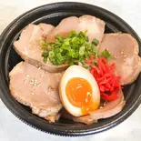 名物！チャーシュー丼（肉のハッピー）
