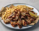 香草チキン＆ポテト 〜バッファローソース添え〜 Herb Chicken ＆ Potatoes with Buffalo Sauce（FLOWS GRILL | BAR 中野）