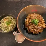 和牛丼+和牛麺+温たま（黒毛和牛丼ぶり専門店 和牛丼 弥勒みろく）
