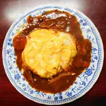 【人気No.3】ふわふわ卵のオムカレー（喫茶よしの）