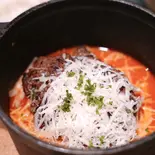 あらびきハンバーグ〜トマトソース〜（MANNAKA Cafe＆Bistro）