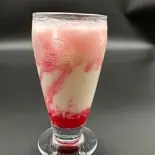 ストロベリーラッシ strawberry lassi（インド料理＆バー カナピナ）