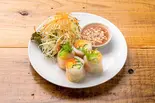 ปอเปี๊ยะสด 生春巻き(1本) Raw Spring Rolls(one piece)(バンコックポニー食堂 岩本町店)