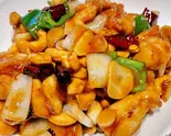 【宮保腰果鶏丁飯】甘酸風味黒酢鶏肉とカシューナッツ炒め(銀座香菜チャイナGinzaShansaiChina)