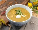 そば屋の出汁香る～カレー南蛮（銀座創業40年老舗そば屋「多吉」）