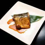煮サバ(「食と酒」居酒屋かるだん)