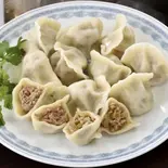 手作りラム肉水餃子(8個)（京鵬飯店）