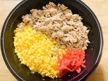 そぼろ丼(じゅん天)
