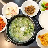 牛の膝軟骨スープ定食(도가니탕)（焼肉ソウル）