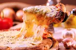 4種のクワトロフォルマッジョピザ（洋食酒場G10）