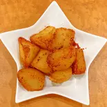 プレッツェルジャガイモ(椒盐土豆)（楊銘宇 黄燜鶏米飯 御徒町店）