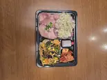 タン盛りビビンバ弁当（和牛焼き肉にくまるホルモン館）