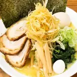 塩全部のせらぁめん（横浜らぁめん桜花）