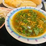 うなぎスープ・バインミー1本 SÚP LƯƠN 1 BÁNH MỲ(ベトナム料理チェーサインレストラン)