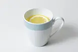 瀬戸内レモンのホットレモネード（鯖サンドと温泉紅茶がおいしいカフェcoco de tea(ココデティー)）