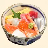 海鮮ネタ「9種」丼（極旨まぐろ 岩ちゃん 町田店）