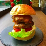 Wチーズバーガー（ラーゴディチェーロパルコ）
