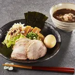 全部のせ こってり濃厚背脂の極太つけ麺(麺200g)（魚介と豚骨のWスープが決め手！ つけ麺 総本山 無双 尼崎大西店）