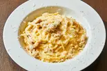 カルボナーラソース スパゲティ（トラットリア コロッセオ 中目黒）