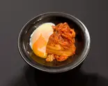 温玉韓国キムチ Kimchi with Soft-Boiled Egg（Tacoo！！ TOKYO【究極のタコライス】 日本橋店）