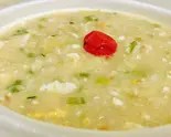 (夏バテ回復)321kcal 鯖・鶏・枝豆・ねぎ・にんにく・ごぼう・たまごの粥  梅干付（風邪・胃腸炎の回復に お粥小屋 健康お粥専門店）