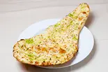 ガーリックナン/GARLIC NAN（本場の味インド料理ガネーシャ/Authentic taste Indian food Ganesha）