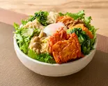 旨辛サムギョプサルと10種類のナムルビビンバ（野菜食人ビビンバ専門店 大久保本店）