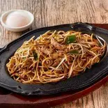 焼きそば温泉玉子入（焼そばの想夫恋 渡辺通店）