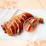 骨付き鶏ももの台湾金萱茶燻製焼き Jin Xuan Tea Leaf-Smoked Chicken Leg（點水樓四谷別館）