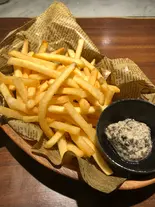 フライドポテト トリュフ風味 French Fries Truffle flavor（俺のイタリアン 新橋赤レンガ通）