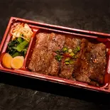 松阪牛A5カルビ弁当 タレ(野毛焼肉Taro)