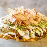 豚キムチお好み焼 Pork and Kimchi Okonomiyaki（鉄板焼くるみ）
