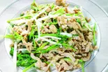 豚肉の千切と香菜炒め（蘭蘭 サンシャイン通り店）
