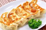 焼き大餃子（楽しい酒場·八鮮食堂）