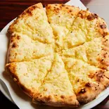 チーズガーリックナン/Cheese Garlic Nan（Gajanan）