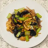 豚肉と玉子きくらげ炒め（味香園）