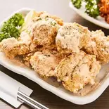 スノウチーズパウダーチキン Powdered Snow Cheese Chicken（ホンデポチャ名古屋大須店）
