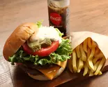 F-1160】フレッシュダブルチーズバーガーセットDouble cheese burger with fresh vegetables Set（ハンバーグ＆バーガー TERU 博多駅前通り店）