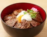 温泉卵付き やわらか牛ハラミ200g丼（[こだわりの炭火炙り]ハラミ＆カルビ丼 一牛）