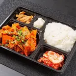 辛豚肉弁当（韓国居酒屋 ソジュバン）