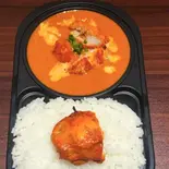 バターチキン＆ご飯 チキンティッカあり（アジアン レストラン マナスル）