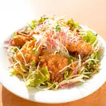 唐揚げ丼（エビフライが自慢の洋食屋 レストランクーポール 砧店）