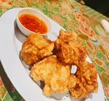 ブランド【大山鶏】ジューシーな ♪鶏の唐揚げ♪（タイフードレストランRUFUS 大宮駅東口）