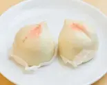 モモまんじゅう Peach Dumplings（中華料理観行雲）