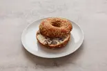 ミックスフルーツとクリームチーズのベーグルサンド(mixture)