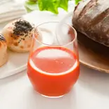 有機野菜100%ジュース Vegetable juice dupain_M（【食べログ百名店】極上食パン x 高加水・低温長時間発酵パン L’Atelier du pain(ラトリエデュパン) 六本木）