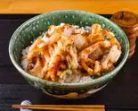 かき揚げ丼（丼とそば八）