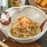 新鮮朝〆ホルモン鉄板炒め Fresh Griddle Stir-Fried Asajime Offal（ええやん北新地本店）