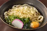 (温)月見うどん(酒菜屋てんまい)